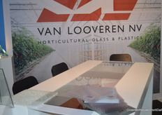 Van Looveren brought along all kinds of glass. The choice was huge